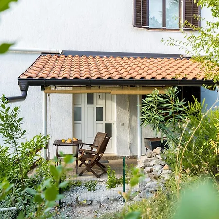 Iskra By El-pi Tours Appartement *