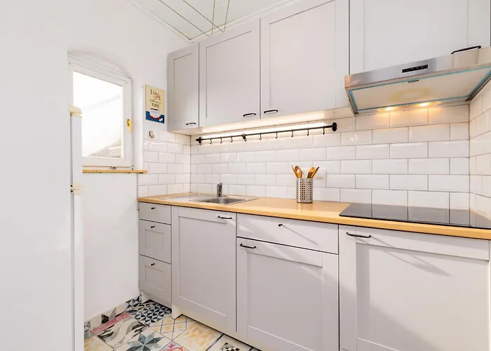 Iskra By El-pi Tours Njivice