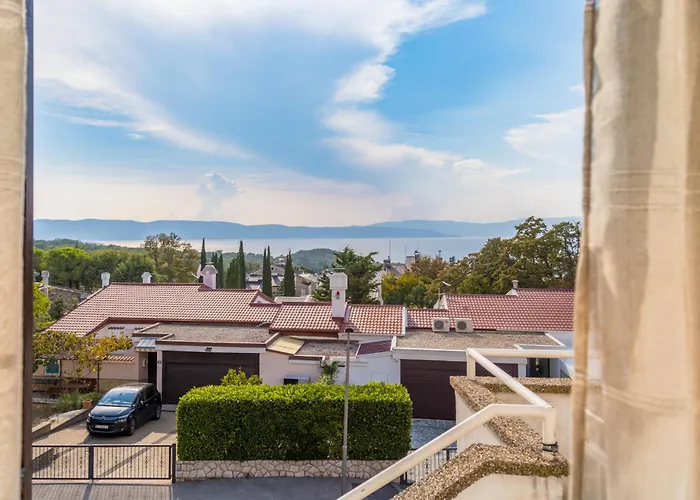 Iskra By El-pi Tours *