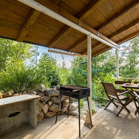 아파트 Iskra By El-pi Tours